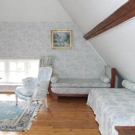 Domaine De L'etang Bed and breakfast Mons-en-Laonnois